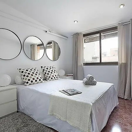 Bhm1-1098 House With Terrace Apartment Barcelona